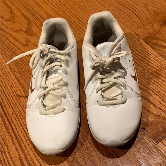 Nike sneakers - Picture 2 of 6